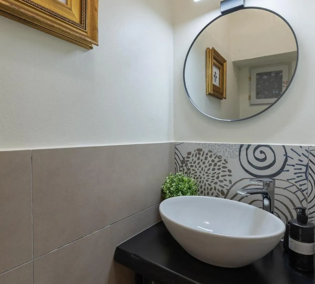 The Court Of Santo Spirito Apartment Florence