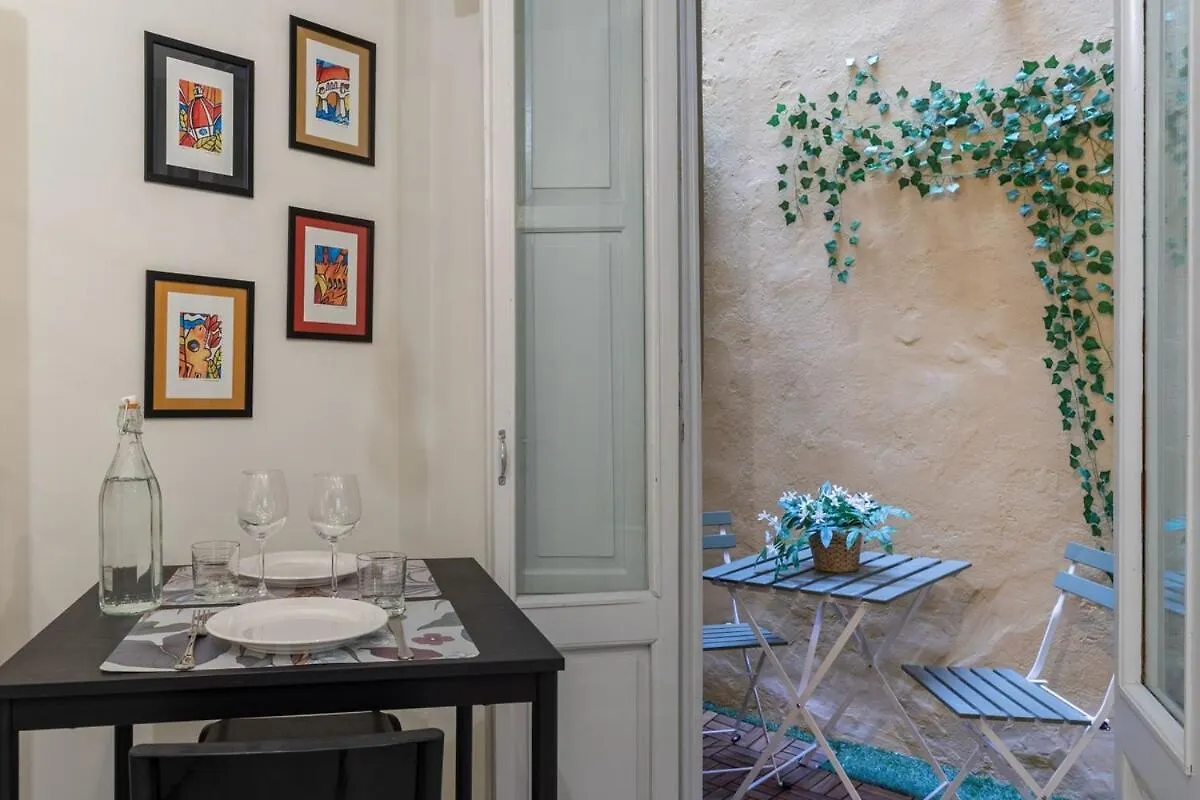 The Court Of Santo Spirito Apartment Florence